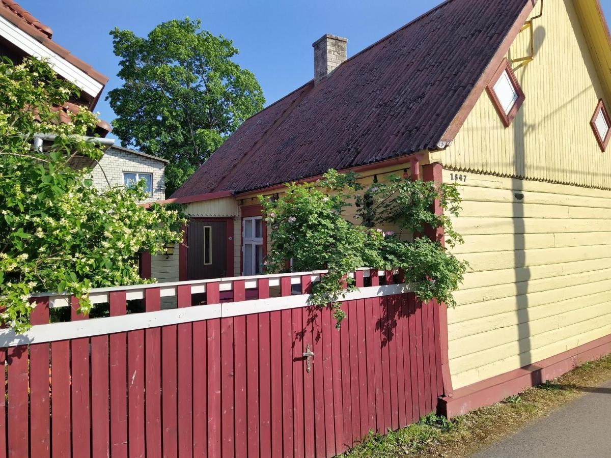 Romantic Seaside House Apartment Pärnu Exterior photo